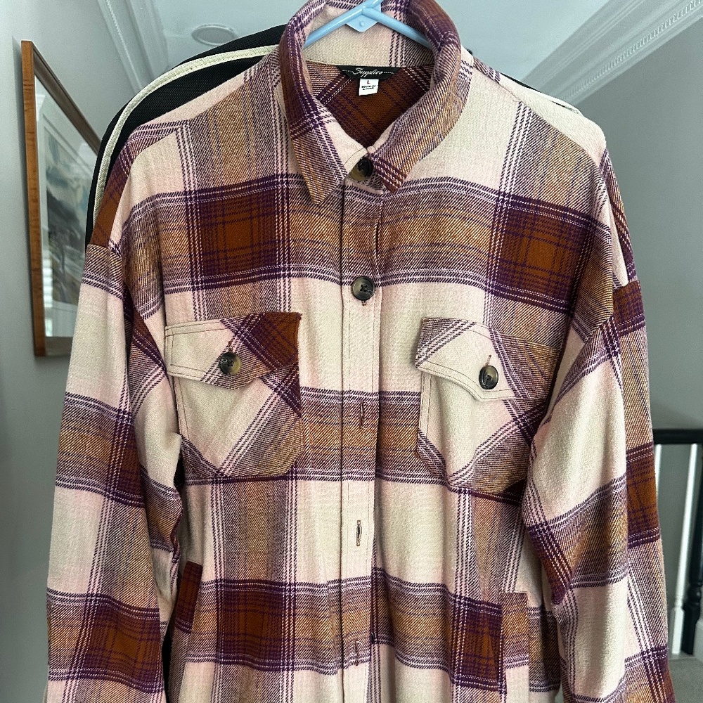 Oversized flannel shirt/shacket, size L